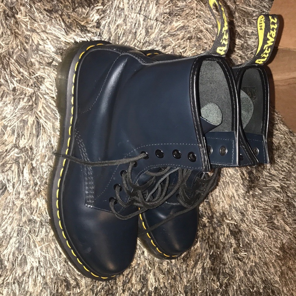 Authentic 1460 Smooth Navy Dr. Martens
